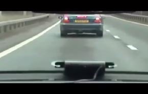 بالفيديو ... مطاردة كبرى بين الشرطة وسائق متهور