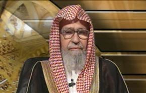 الفوزان يحرّم قول 