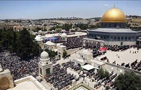 هكذا أحبط الفلسطينيون إجراءات الاحتلال لمنع الصلاة بالأقصى+فيديو