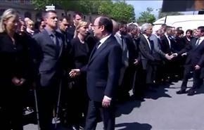 فیلم؛ چرا پلیس فرانسوی به اولاند دست نداد؟