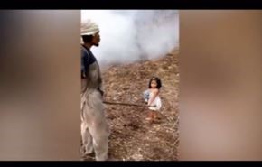 دختر5 ساله فیلپینی چگونه عصای پدر نابینا شد+فیلم