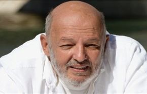 محمد خان عاشق السينما الذي تخلى من أجلها عن الهندسة