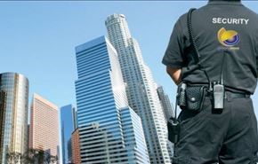 هكذا يتجسس حكام الامارات على مواطنيهم برعاية 