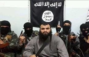 داعشی سر پدرش را جلوی خانواده اش برید