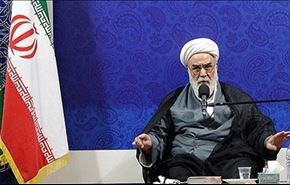 مدير مكتب قائد الثورة: مفتو الوهابية حمقى ينتمون للعصر الجاهلي