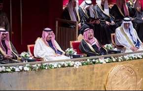 رقص شمشیر پادشاه عربستان در کویت! +ویدیو