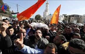 بالصور.. آلاف الفلسطينيين يشيعون الشهيدين الرجبي والشلودي في الخليل