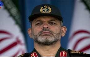 سردار وحیدی: استکبار در برابر عزت مردم سر تعظیم فرود آورد