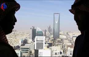 أمير سعودي يشارك في 