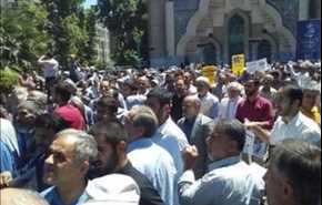 مسيرة حاشدة في طهران تندد بجرائم آل خليفة في البحرين