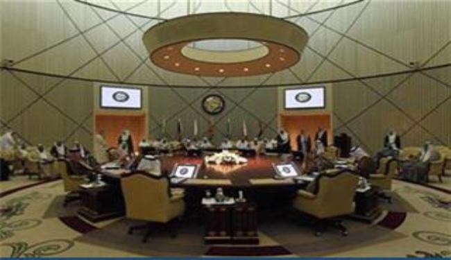 الامارات ترضخ لطلب ايران بحل قضية الجزر الايرانية وديا