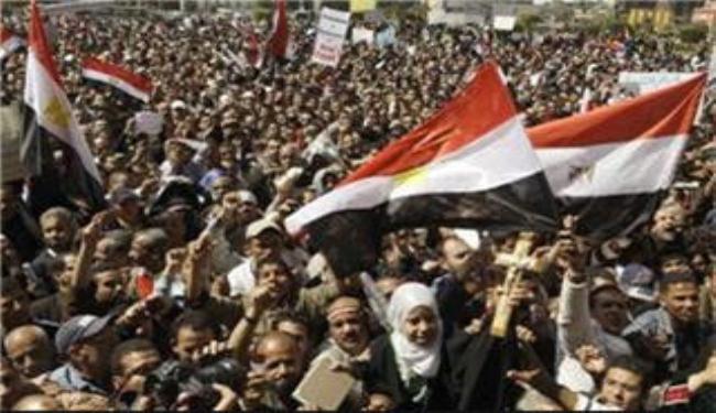 قوى سياسية مصرية تطالب بدستور جديد وترفض التعديلات