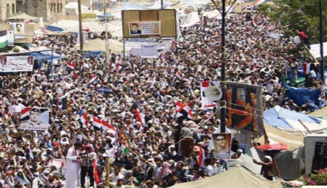 الحزب اليمني الحاکم يوصي بحکومة ودستور جديدين