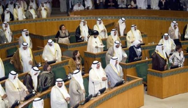 صحفي كويتي: استقالة الحكومة كان بسبب ضعفها