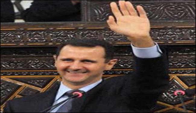 الاسد يمنح الجنسية لأكراد بالحسكة ويقيل محافظ حمص