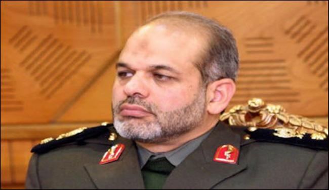 وزير الدفاع الايراني يؤكد جهوزية القوة الجوية