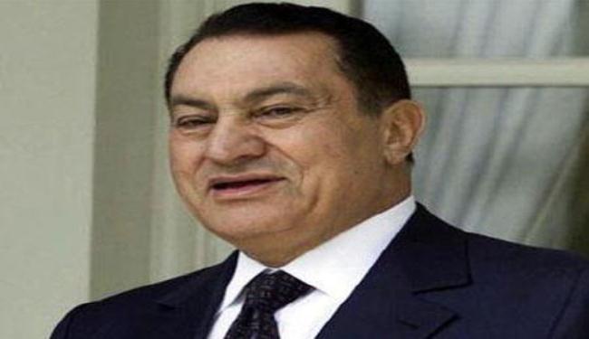 النائب العام يقرر نقل مبارك لمستشفى عسكري
