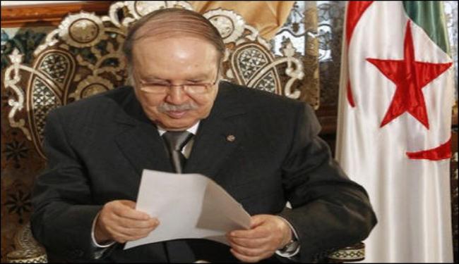 الرئيس الجزائري يعلن عزمه على تعديل الدستور
