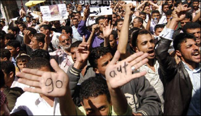 التظاهرات المليونية في اليمن تؤكد مطلب الرحيل