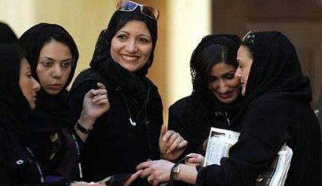 مثقفون إيرلنديون يعلنون تضامنهم مع الفلسطينيين