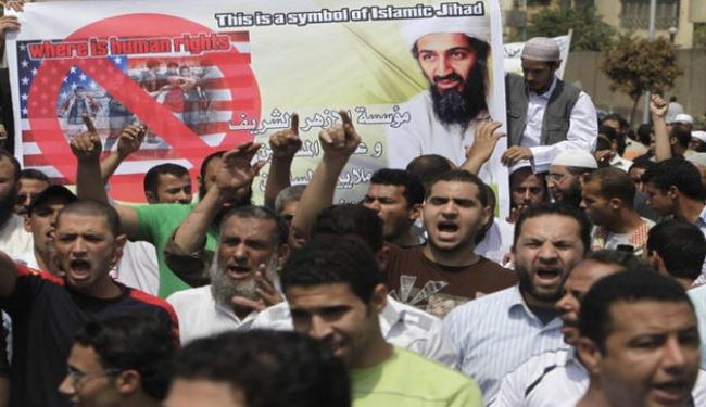 باراك أوباما يفشل في دور قائد العالم