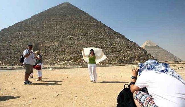 انخفاض أعداد السائحين بمصر خلال مارس الماضي
