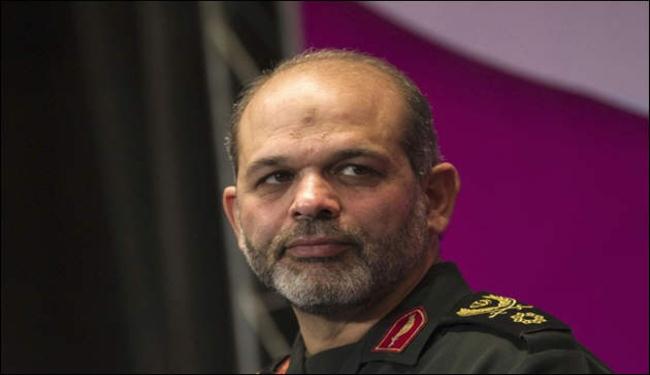 إيران ستنتج صواريخ وسفنا عابرة للمحيطات
