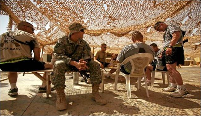 القوات العراقية تتسلم قاعدة البكارة من اميركا