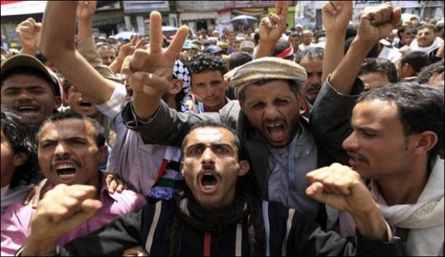 مئات آلاف اليمنيين في مسيرات تطالب برحيل صالح