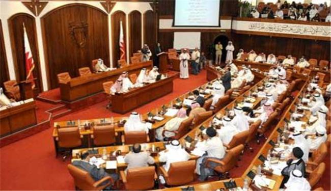 نواب البحرين يفقد شرعيته بعد استقالات الوفاق