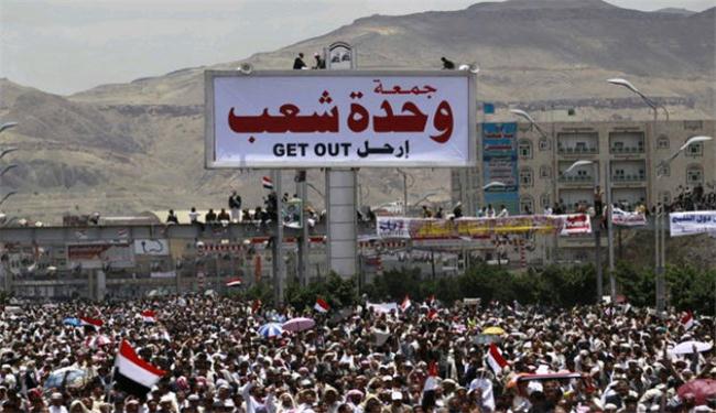الرئيس اليمني يراوغ للبقاء في السلطة