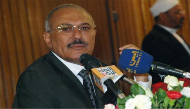 صالح يحذر من حرب اهلية بعد فشل مبادرة التعاون