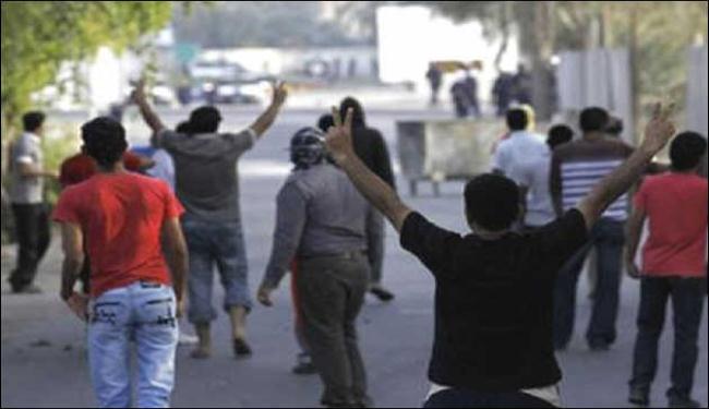 مسيرات سلمية بالبحرين وقوات السلطة تطلق نيرانها  