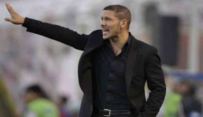 سيموني مدرب كاتانيا الايطالي يترك النادي وديا
