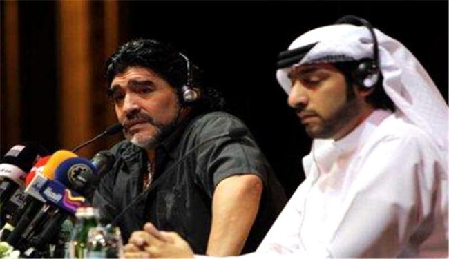 مارادونا يرفض كشف مبلغ  عقده مع الوصل 