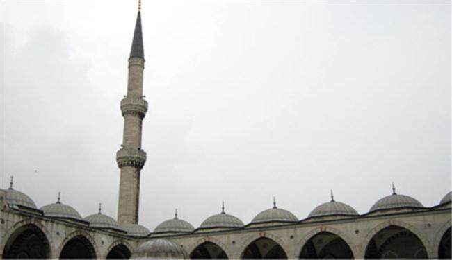 حزب كردي متطرف يفرض الأذان باللغة الكردية