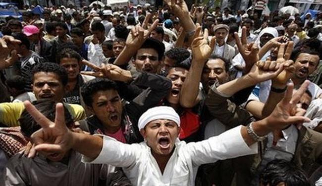 الثورة اليمنية مستمرة الى ان تحقق اهدافها