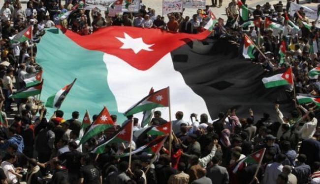 الاف الاردنيين يتظاهرون للمطالبة بالاصلاح