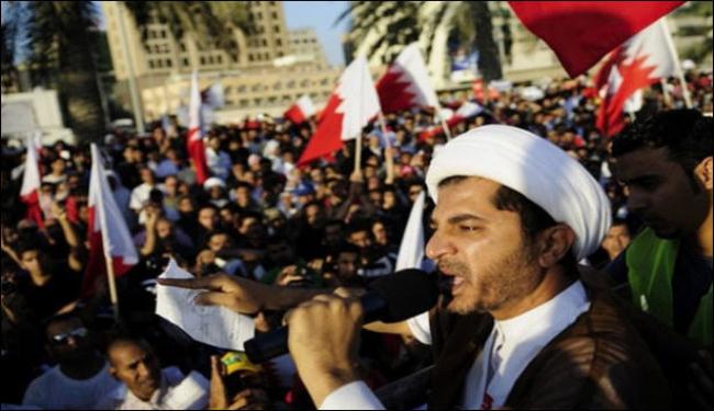 سلمان يدعو الملك للتحول للملكية الدستورية