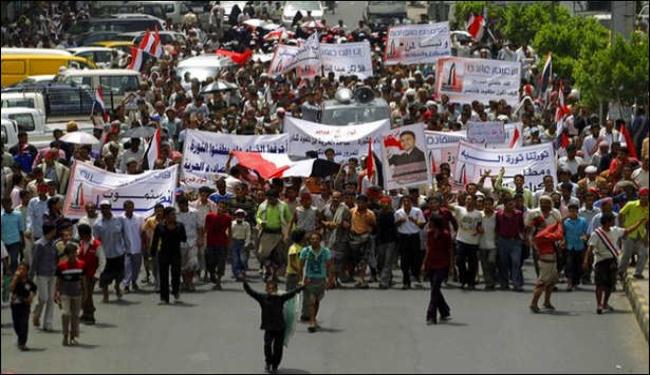 تظاهرات في صنعاء للمطالبة برحيل اقارب صالح