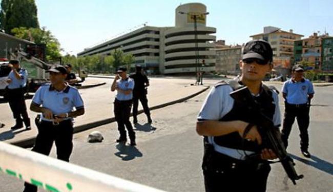 مقتل جنديين جنوب شرق تركيا وانفجار قنبلة بانقرة 