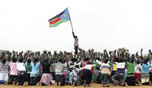 سكان جنوب السودان يحتفلون بولادة دولتهم