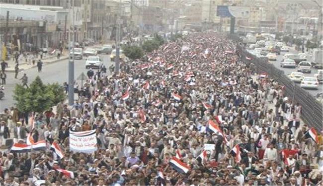 مشاركة حاشدة في جمعة أصبروا ورابطوا اليمنية 