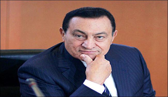 القضاء المصري يتعهد بمحاكمة سريعة لمبارك