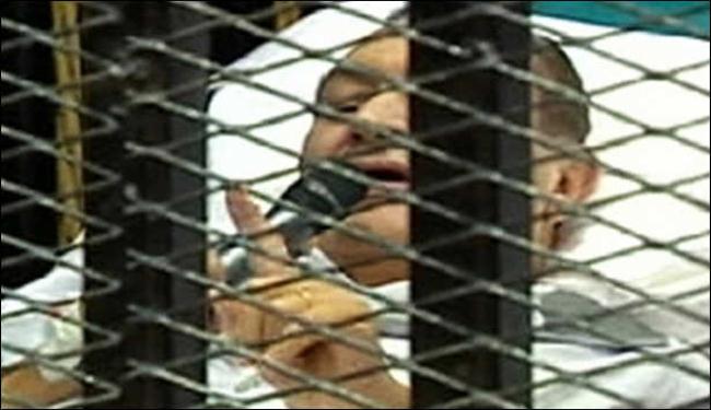 مبارك سيبقى في القاهرة طوال مدة المحاكمة