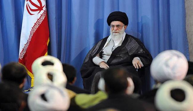 آية الله خامنئي يشيد بالصحوة الإسلامية لشعوب المنطقة