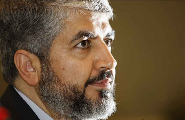 مشعل آشتی ملی را درقاهره بررسی میکند