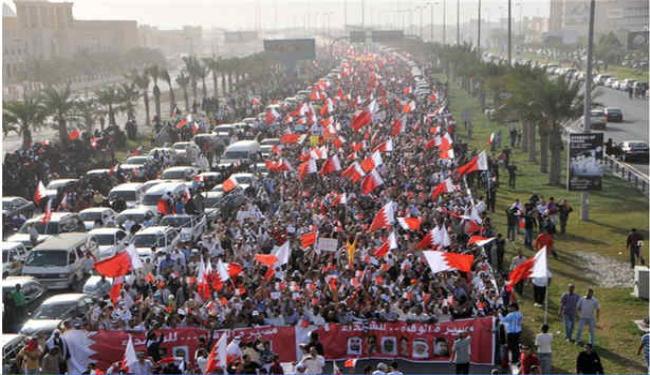 البحرين بين الإصلاح والمملكة الدستورية والثورة على النظام