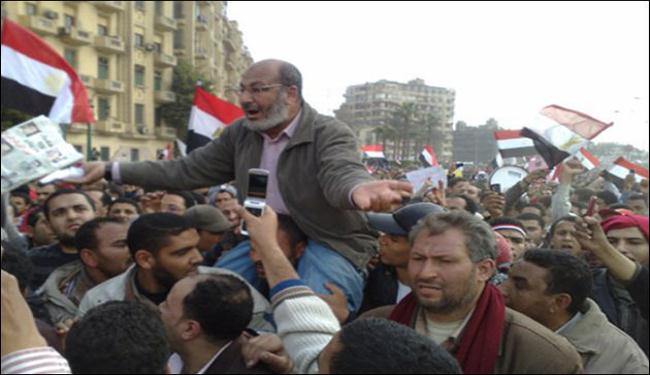 تحذيرات من محاولات الالتفاف على الثورة بمصر