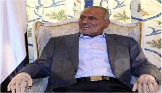 وفد من الحزب الحاكم يلتقون صالح لحل الازمة